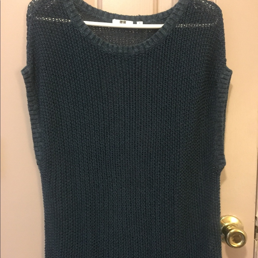 Blue mesh uniqlo sweater